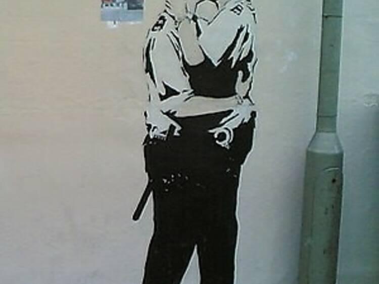 Policías besándose, Banksy Policías besándose, Banksy
